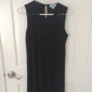 Flowy black dress with lace detailing